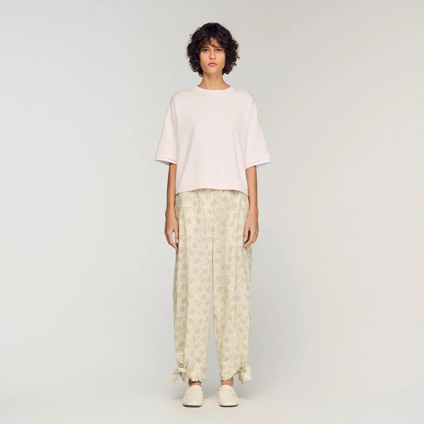 T-shirt with contrasting trim T-shirt with contrasting trim