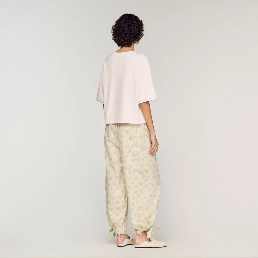 T-shirt with contrasting trim T-shirt with contrasting trim